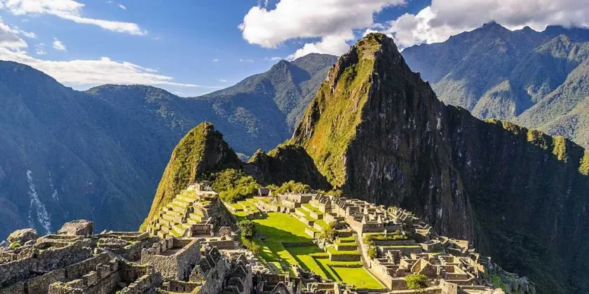 I vilket land ligger den bortglömda staden Machu Picchu?