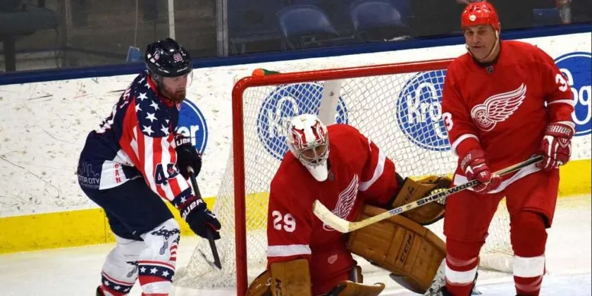 Från vilken stad kommer det amerikanska ishockeylaget Red Wings?